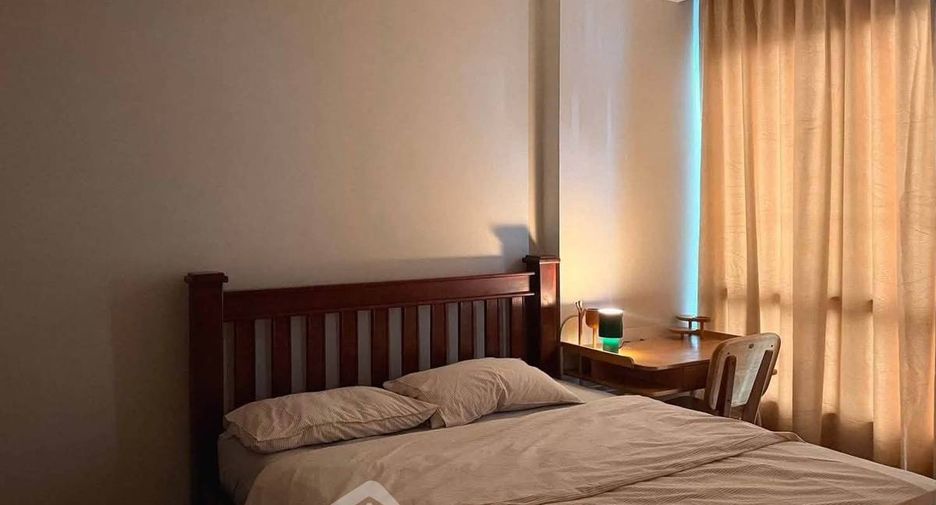 For rent 2 bedrooms condo in Phra Khanong, Bangkok