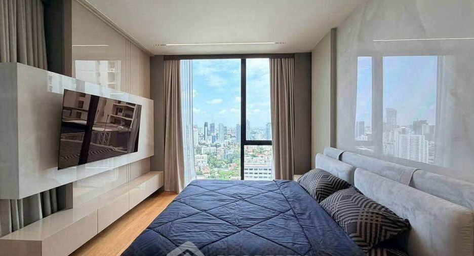 For rent 3 bedrooms condo in Khlong Toei, Bangkok