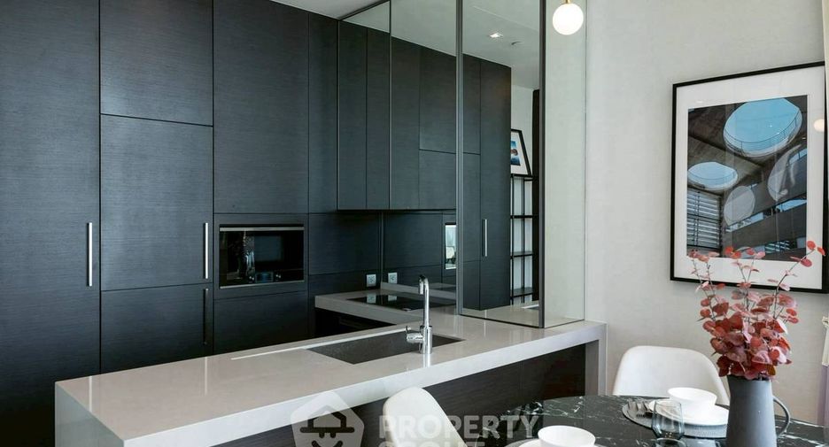 For rent 2 ベッドルーム condo in Pathum Wan, Bangkok