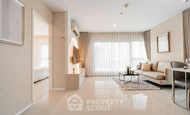 For rent 2 bedrooms condo in Huai Khwang, Bangkok