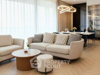 For rent 3 bedrooms condo in Khlong San, Bangkok