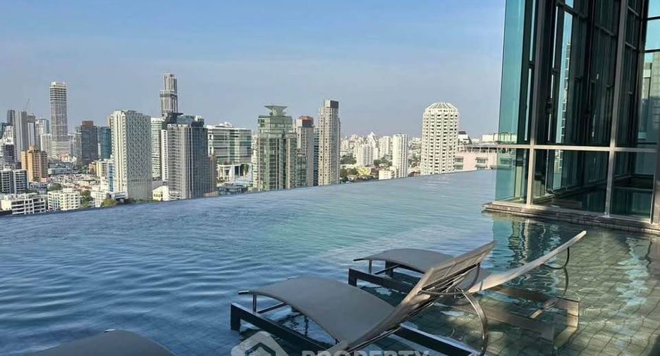 For rent 2 bedrooms condo in Khlong Toei, Bangkok