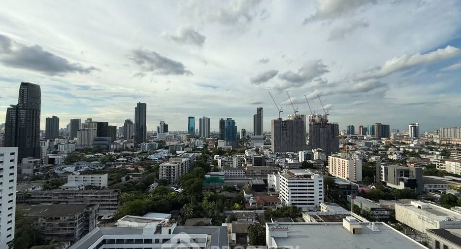 Wohnung zur Miete mit 1 Zimmer in Watthana, Bangkok