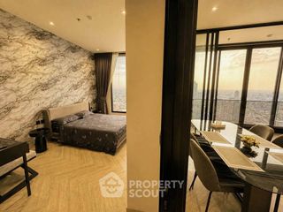 For rent 2 bedrooms condo in Khlong San, Bangkok