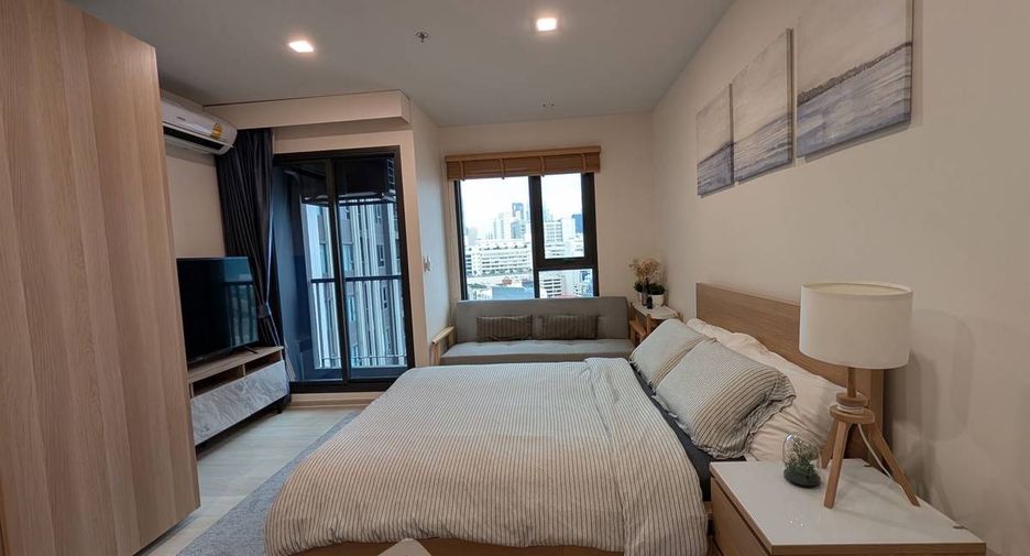 Wohnung zur Miete mit 1 Zimmer in Pathum Wan, Bangkok