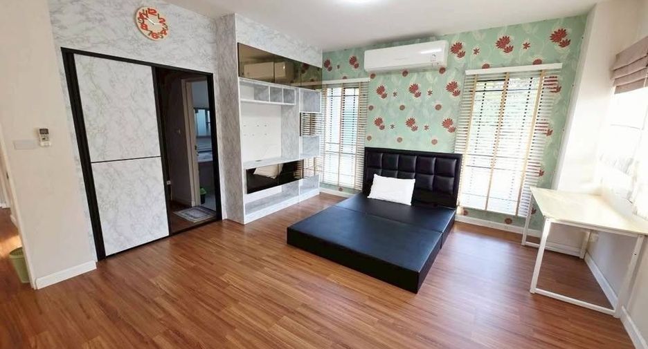 Haus zur Miete mit 6 Zimmer in Sai Mai, Bangkok