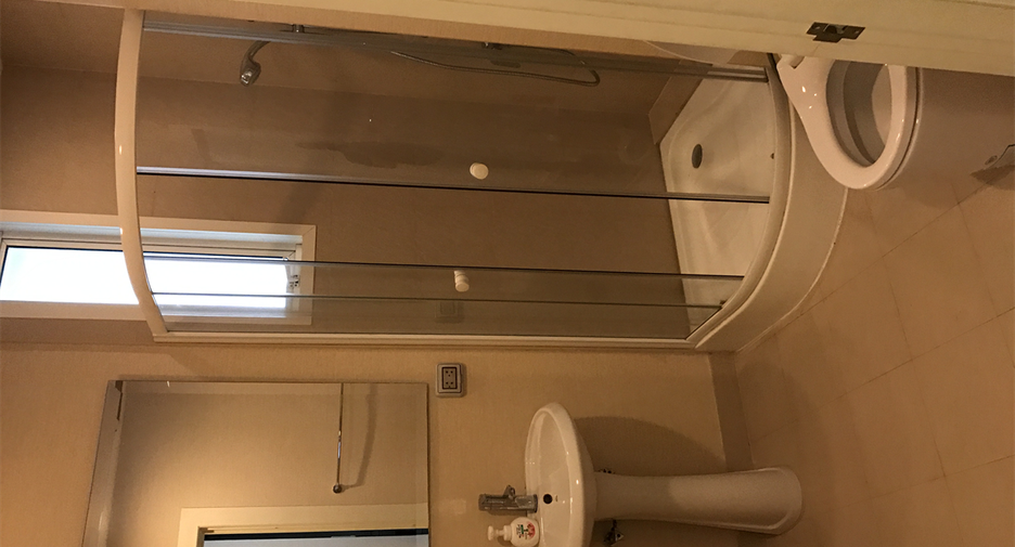 For sale 2 bedrooms condo in Khlong Toei, Bangkok