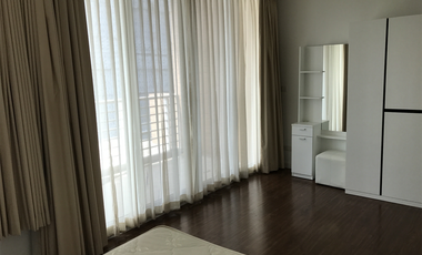 For sale 2 bedrooms condo in Khlong Toei, Bangkok