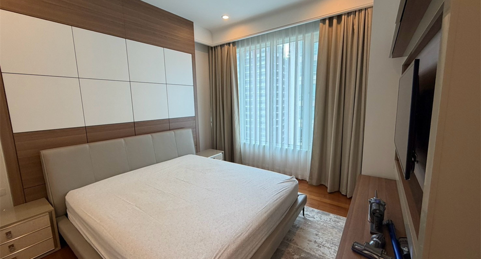 For sale 2 bedrooms condo in Pathum Wan, Bangkok