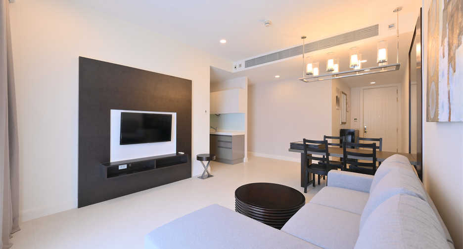 For rent 2 bedrooms condo in Pathum Wan, Bangkok