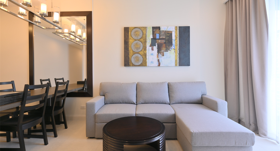 For rent 2 bedrooms condo in Pathum Wan, Bangkok