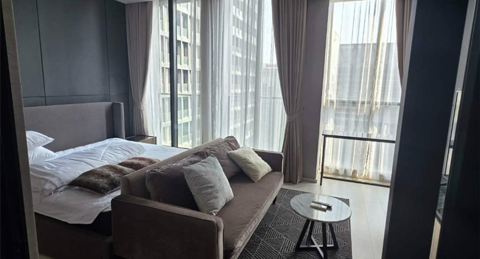For rent 1 bed condo in Pathum Wan, Bangkok