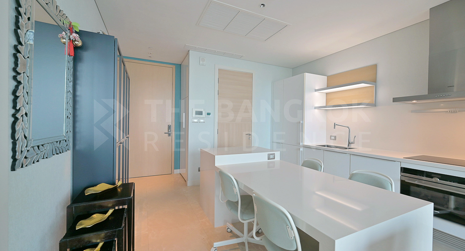 For rent 1 bed condo in Pathum Wan, Bangkok