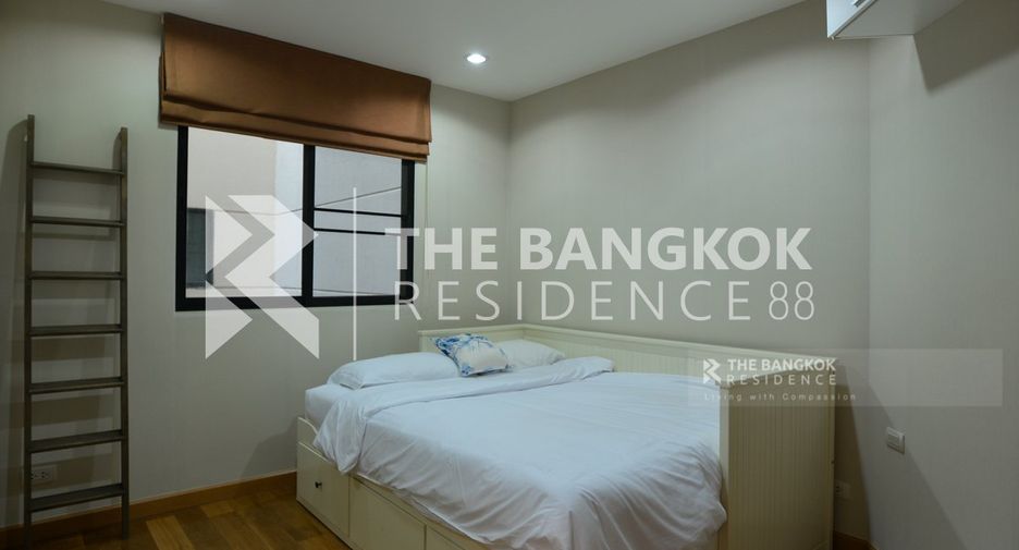 For rent 2 bedrooms condo in Sathon, Bangkok