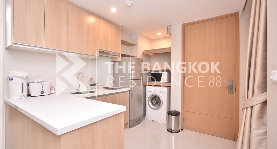 For sale 1 bed condo in Watthana, Bangkok