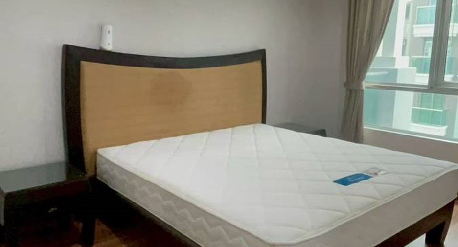 For rent 2 ベッドルーム condo in Huai Khwang, Bangkok