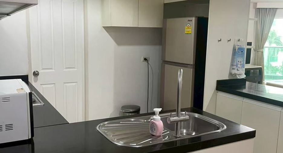 For rent 2 ベッドルーム condo in Huai Khwang, Bangkok
