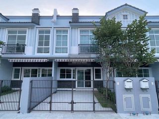 À louer 2 chambres maison de ville à Bang Phli, Samut Prakan