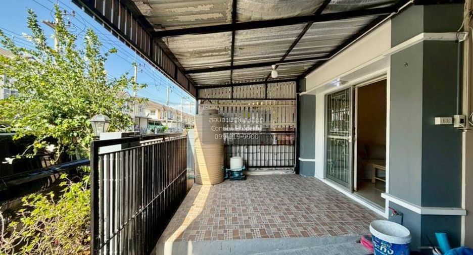 For rent 3 bedrooms townhouse in Khlong Luang, Pathum Thani