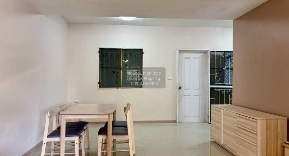 For rent 3 bedrooms townhouse in Khlong Luang, Pathum Thani