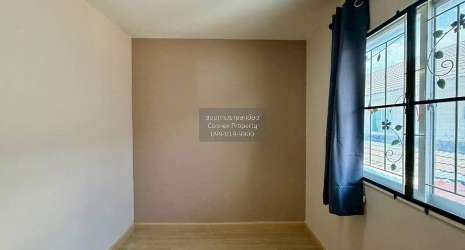 For rent 3 bedrooms townhouse in Khlong Luang, Pathum Thani