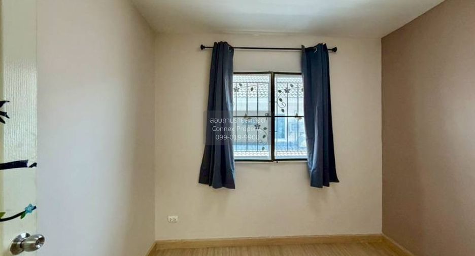 For rent 3 bedrooms townhouse in Khlong Luang, Pathum Thani