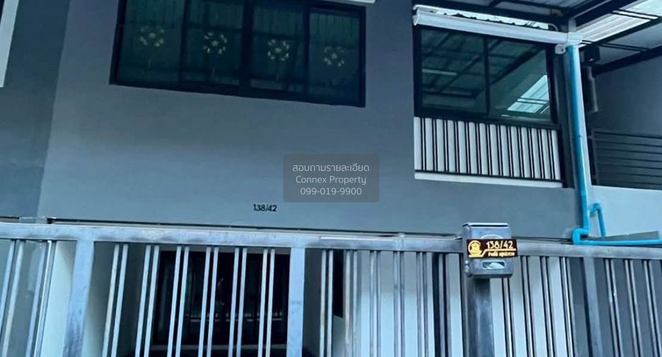 出租 8 卧室 联排别墅 在 Lat Phrao, 曼谷
