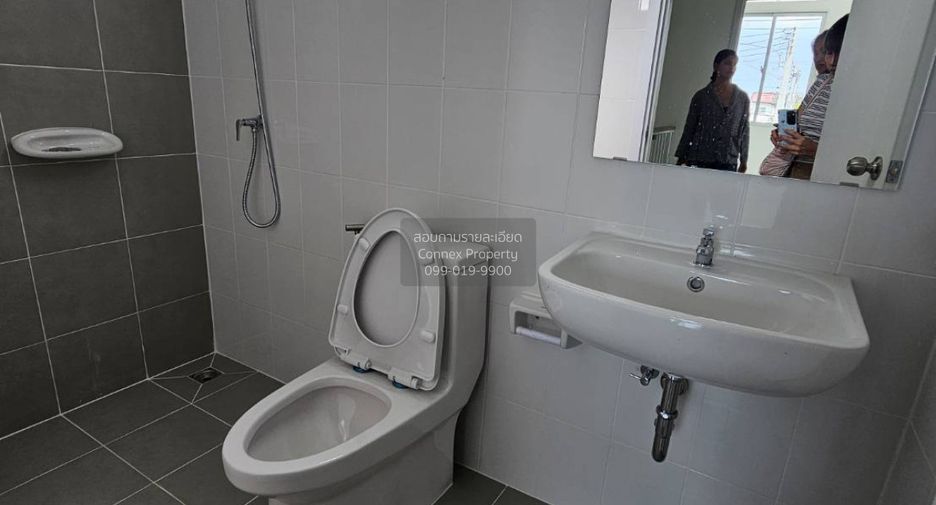 For rent 3 bedrooms townhouse in Thanyaburi, Pathum Thani