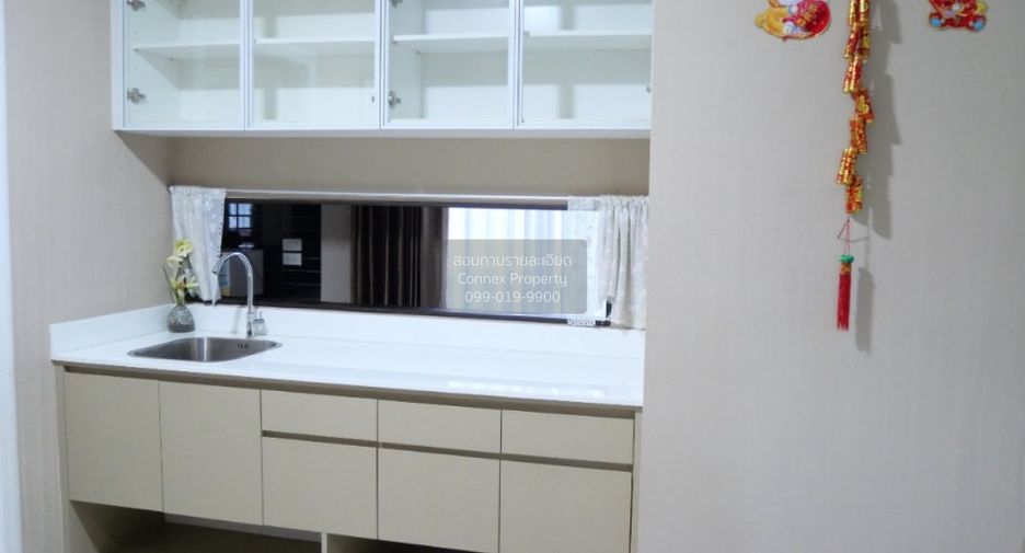 Casa en alquiler de 3 habitaciones en Bang Phli, Samut Prakan