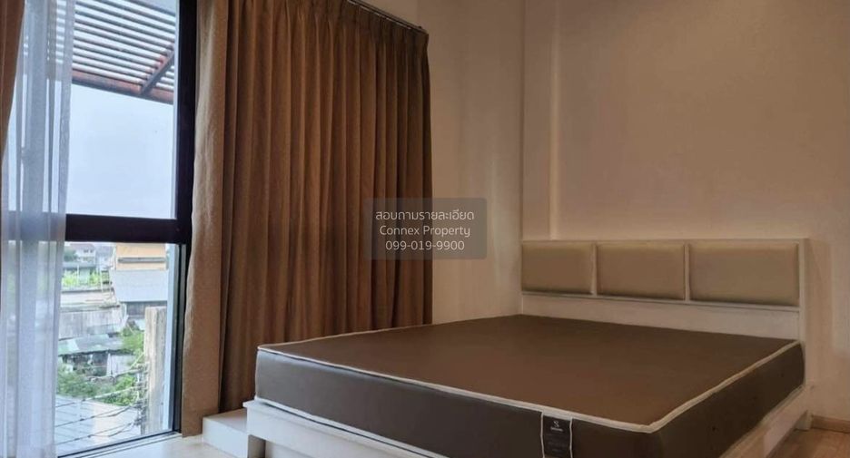 Casa adosada en alquiler de 3 habitaciones en Suan Luang, Bangkok