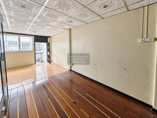 Reihenhaus zur Miete mit 2 Zimmer in Huai Khwang, Bangkok