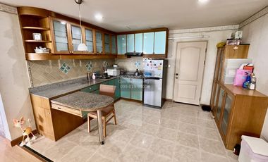 For rent 2 bedrooms condo in Pathum Wan, Bangkok