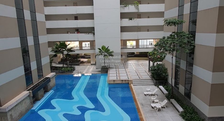 For rent 2 bedrooms condo in Pathum Wan, Bangkok