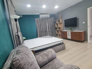 Haus zur Miete mit 3 Zimmer in Mueang Samut Prakan, Samut Prakan