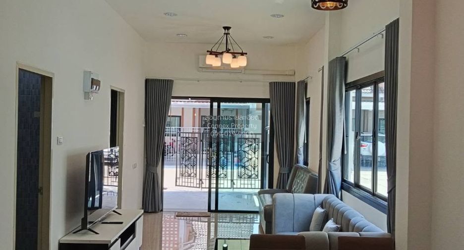 For rent 2 bedrooms townhouse in Bang Lamung, Chonburi