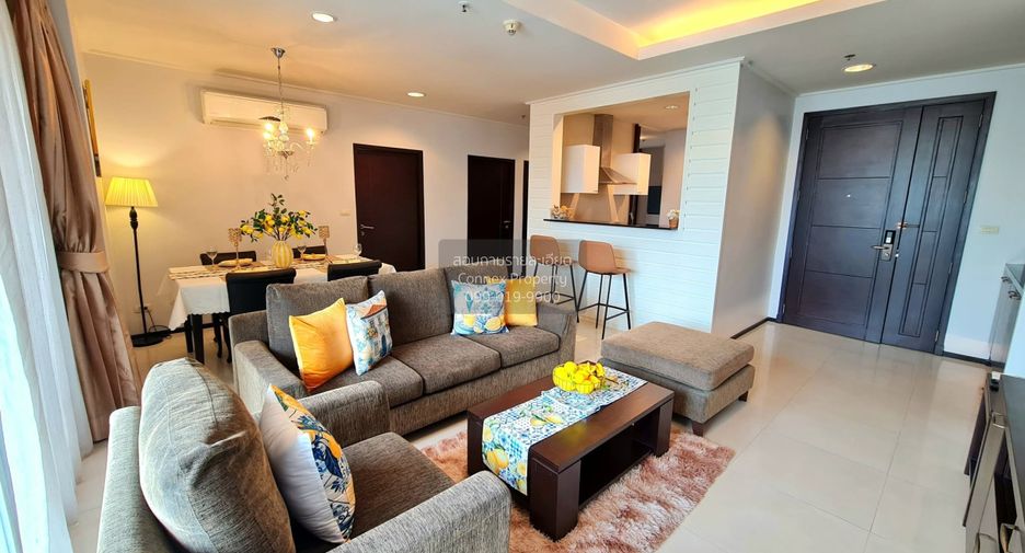 For rent 2 bedrooms condo in Watthana, Bangkok