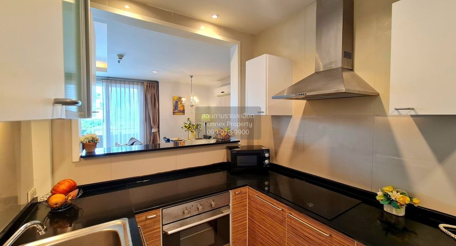 For rent 2 bedrooms condo in Watthana, Bangkok