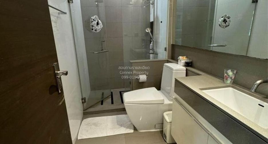 For rent 2 bedrooms condo in Pathum Wan, Bangkok
