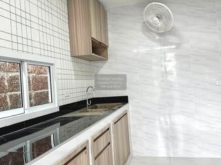 For rent 4 bedrooms house in Lam Luk Ka, Pathum Thani