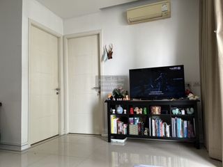 For rent 2 bedrooms condo in Huai Khwang, Bangkok