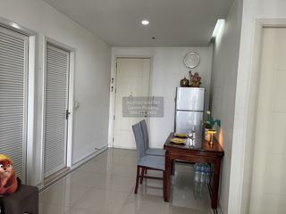 For rent 2 bedrooms condo in Huai Khwang, Bangkok