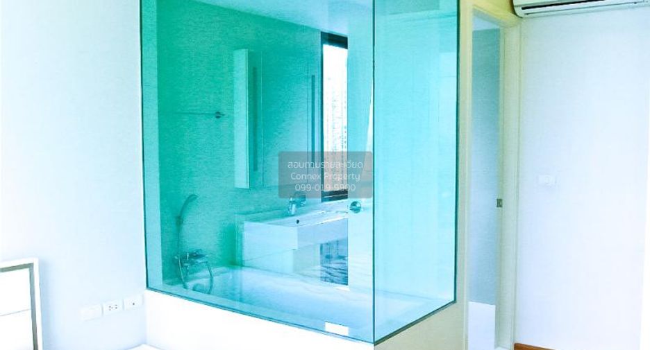 For rent 2 bedrooms condo in Phra Khanong, Bangkok