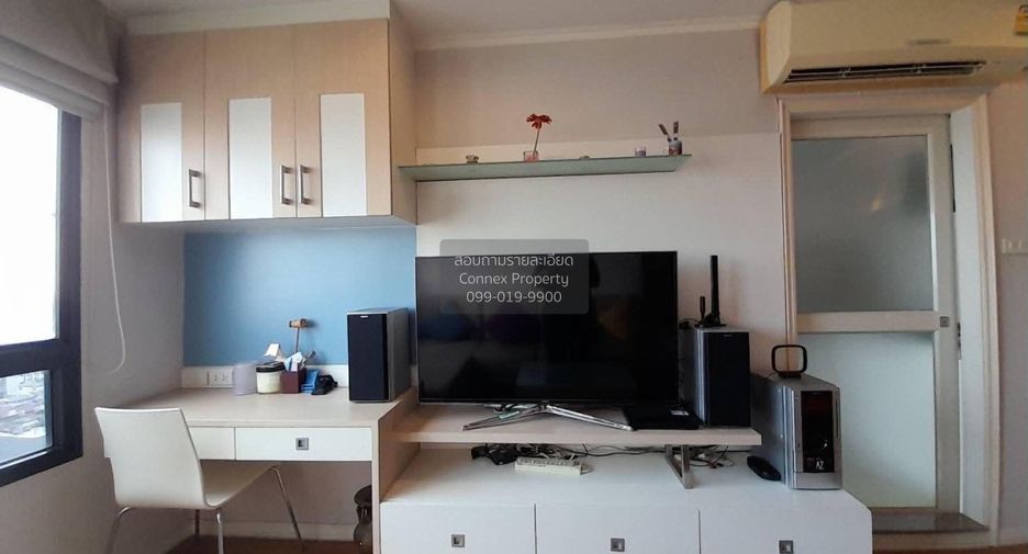 For rent 2 bedrooms condo in Thon Buri, Bangkok
