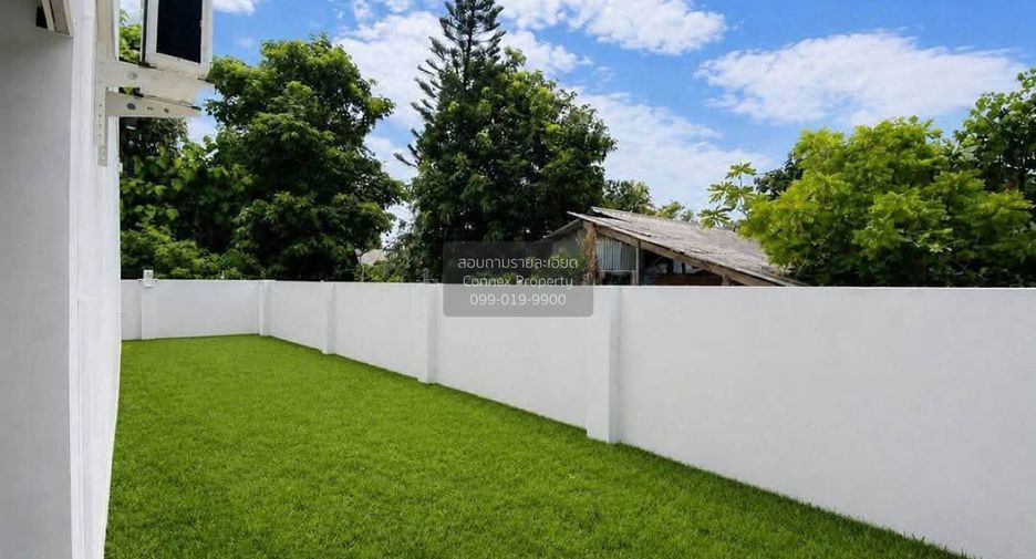 For rent 4 bedrooms townhouse in Bang Lamung, Chonburi
