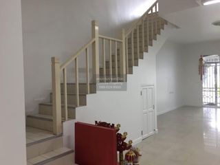 Reihenhaus zur Miete mit 3 Zimmer in Nong Khaem, Bangkok