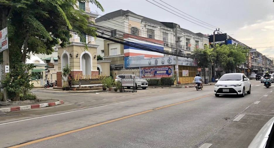 Reihenhaus zur Miete mit 3 Zimmer in Nong Khaem, Bangkok