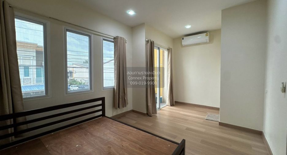 For rent 4 bedrooms townhouse in Rat Burana, Bangkok