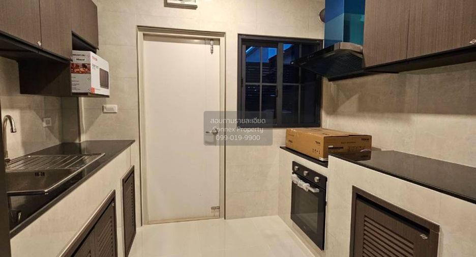 For rent 4 bedrooms house in Bang Phli, Samut Prakan