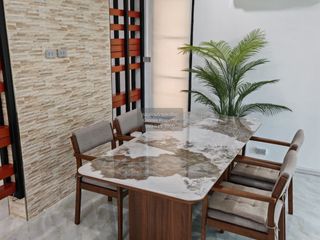 Casa en alquiler de 3 habitaciones en Prawet, Bangkok
