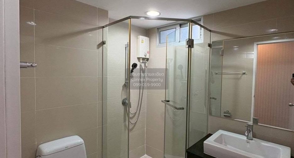 For rent 2 ベッドルーム condo in Huai Khwang, Bangkok